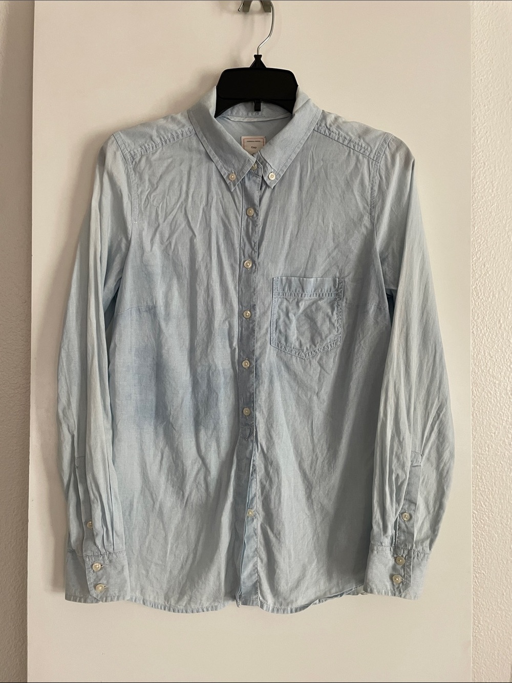 S: GAP Cotton “Worn Chambray” Button Down Shirt  Lightweight Relaxed Fit